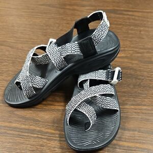 🖤 Chaco Women’s Z/2 Sandals – Black & White Webbing – Size 7 (EU 38)